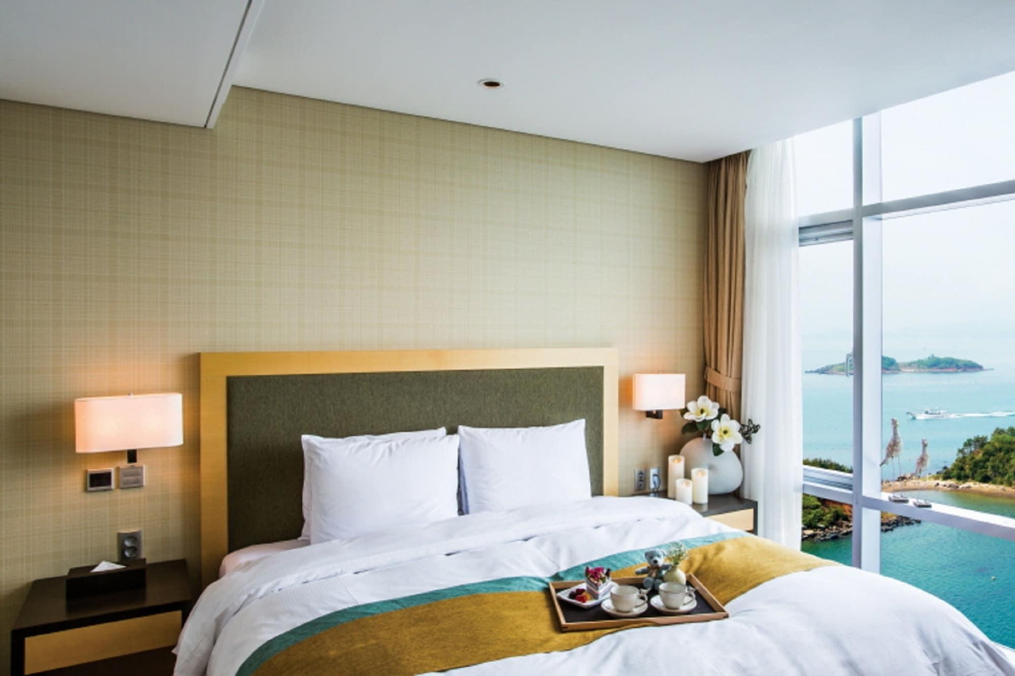 Hidden Bay Hotel Yeosu Exterior foto