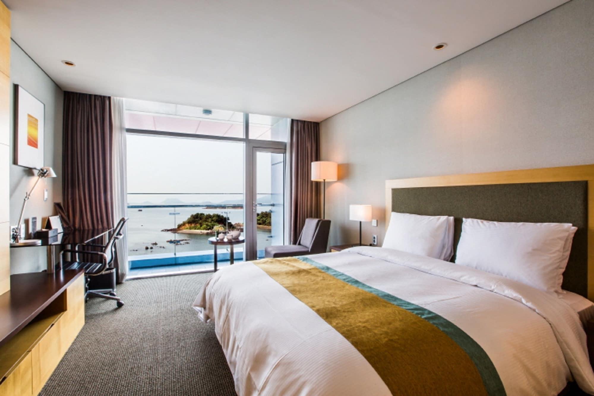 Hidden Bay Hotel Yeosu Exterior foto