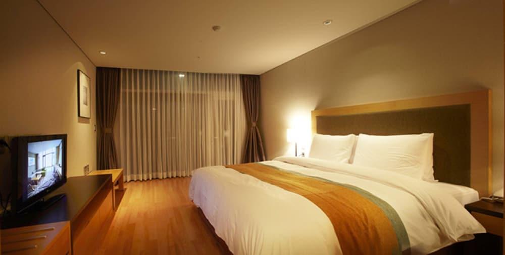 Hidden Bay Hotel Yeosu Exterior foto