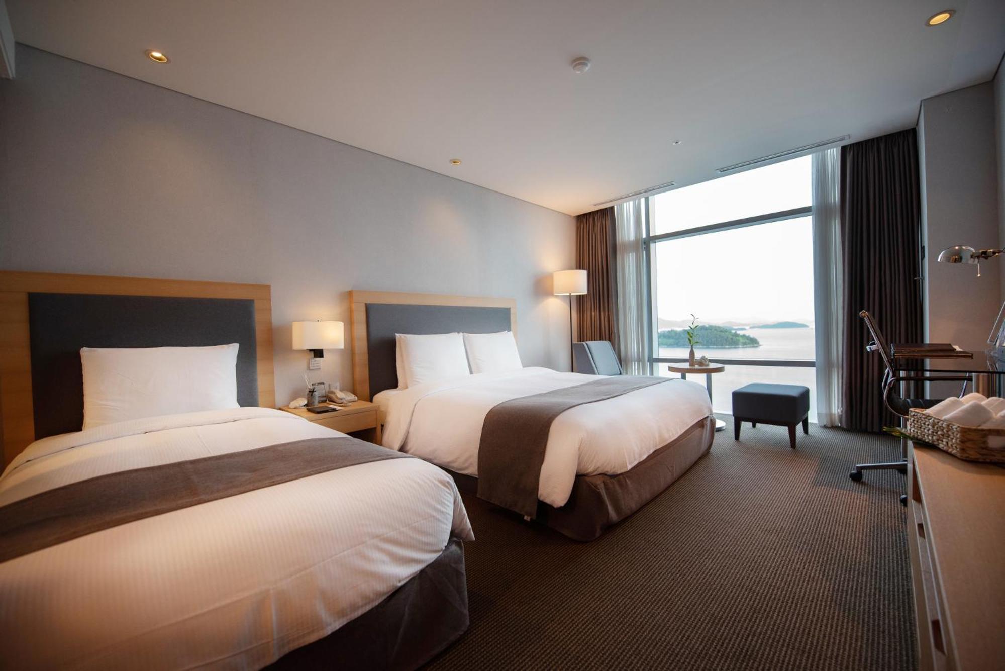 Hidden Bay Hotel Yeosu Exterior foto