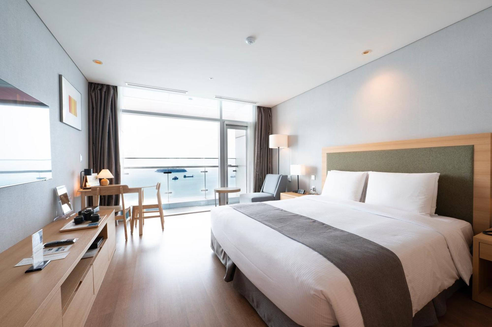 Hidden Bay Hotel Yeosu Exterior foto