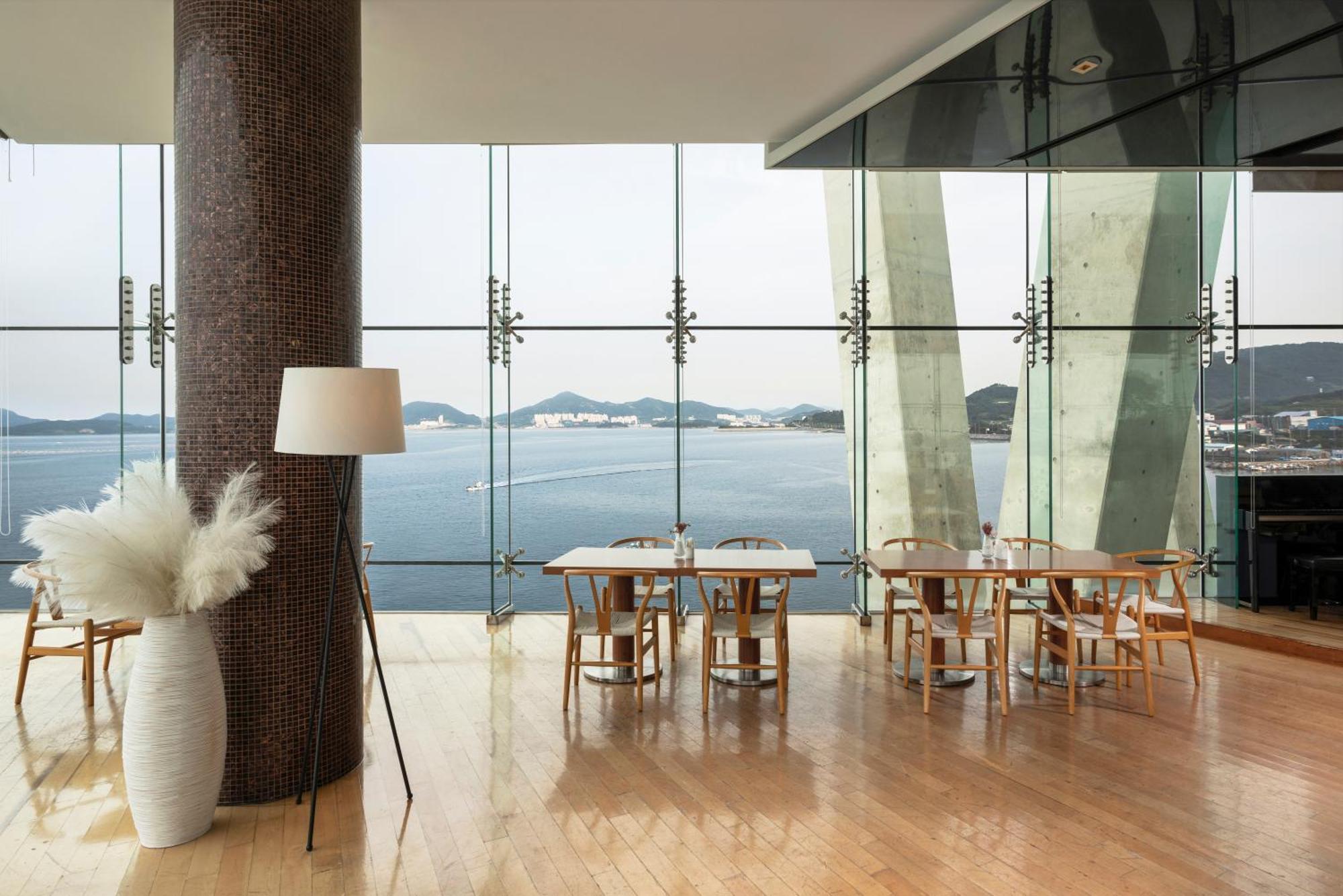 Hidden Bay Hotel Yeosu Exterior foto